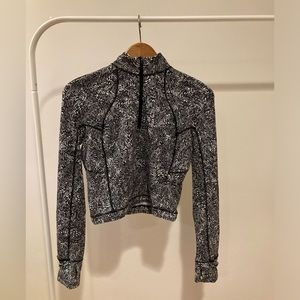 lululemon it’s rulu run cropped half- zip